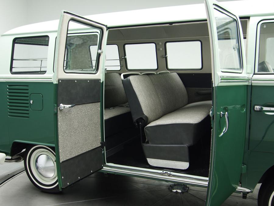 Интерьер Volkswagen Typ 2 Deluxe Bus (T1) 1964 года  (фото 21 из 21)